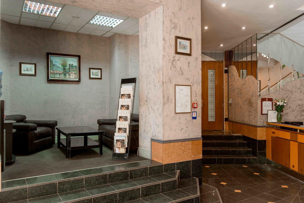 Optima Kremenchuk Hotel Exterior photo